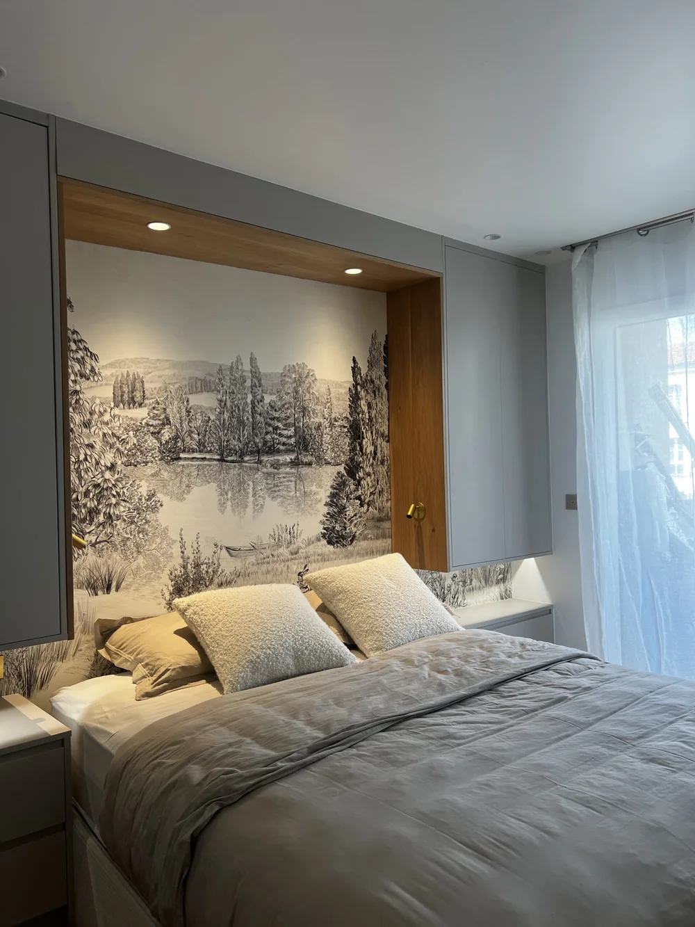 Éclairage et décor mural de la chambre — Projet Alouette, Saint-Mandé