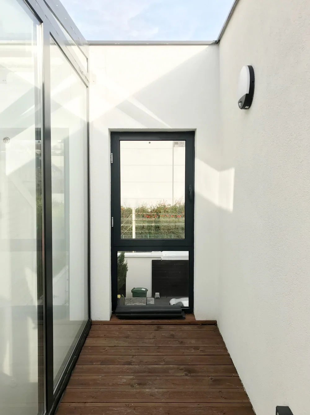 Passage vitré et sol en bois — Projet Charmes, Fontenay-sous-Bois
