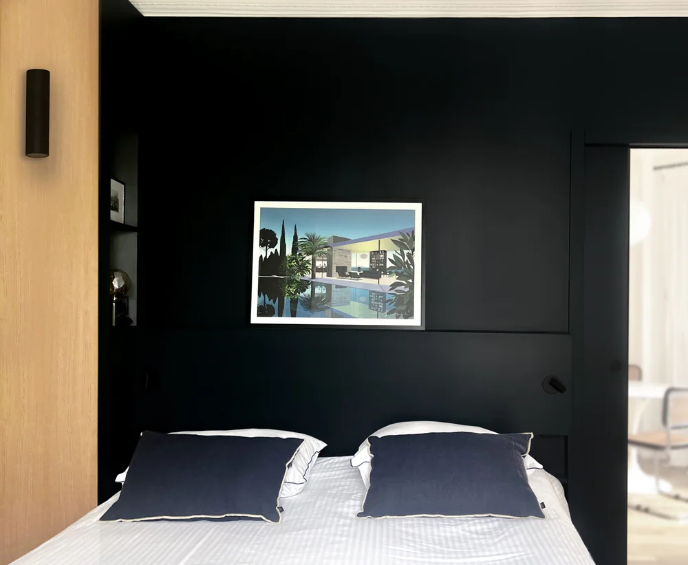 Chambre et porte coulissante vers le séjour — Projet Ledru-Rollin, Paris 11e