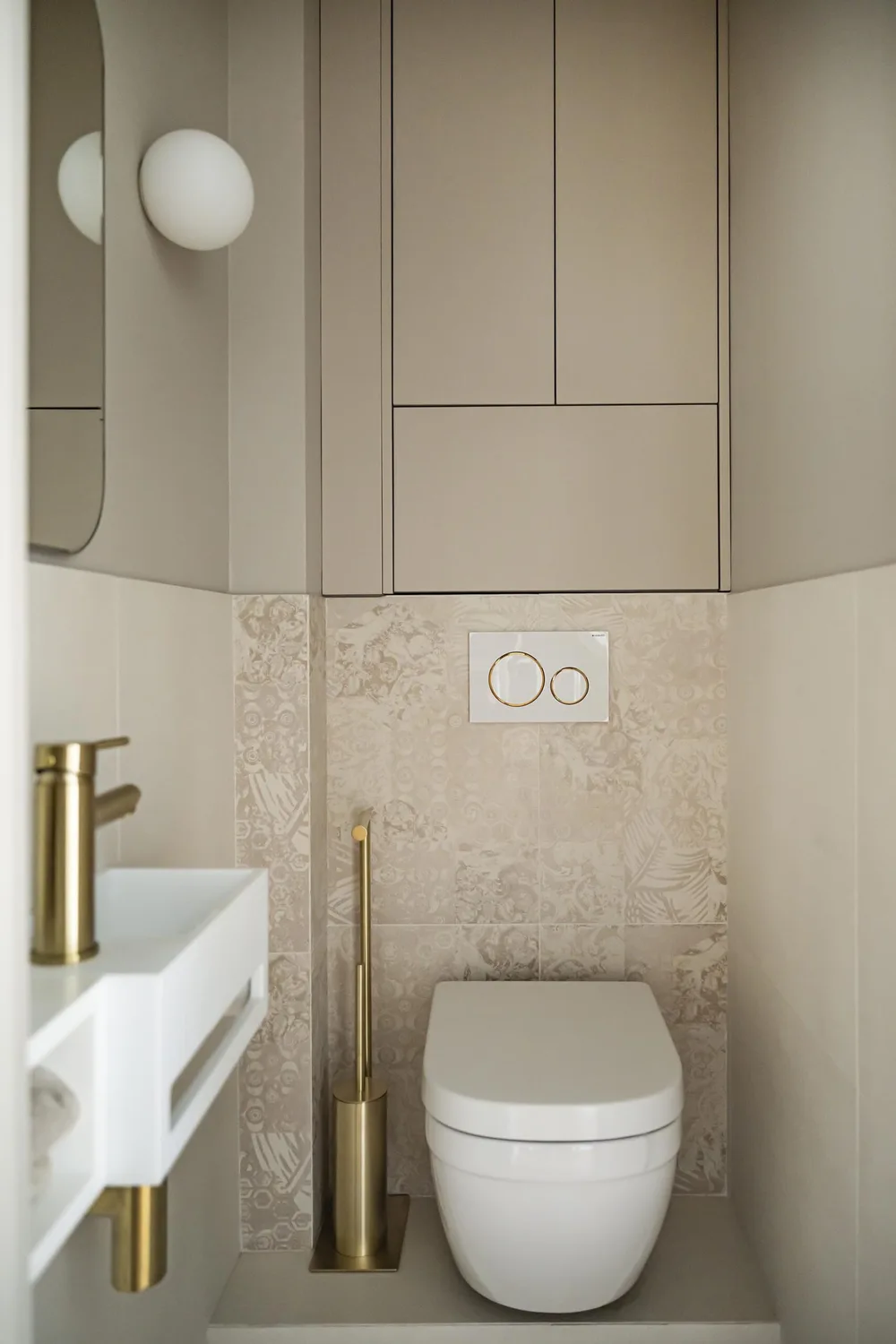 WC suspendu et placards — Projet Valmi, Paris Est