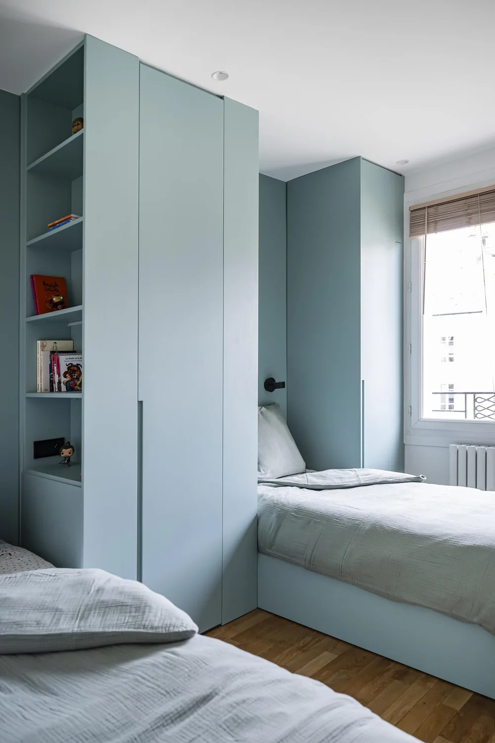 Rangements entre les lits des enfants — Projet Valmi, Paris Est